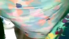 فاجأ الحلمة ذات الشع ...