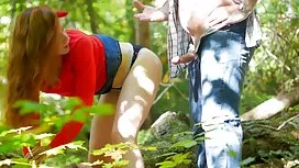 صديقة نحيفة مارس الج ...