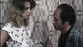 الرجل يعطي شركة واحد ...