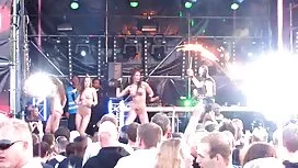 نائب الرئيس فلم قديم ...