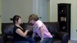 امرأة سمراء جميلة سك ...