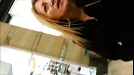 متحمس الجمال كوني وي ...