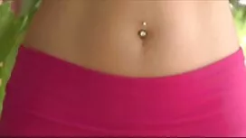 انه يضع المضخة على ا ...