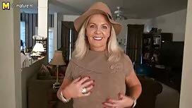 ديك بلاستيكية كبيرة  ...