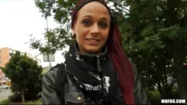 فتاة شابة مارس الجنس ...