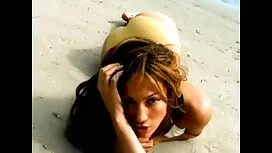 ميني الساخنة تمتص بق ...